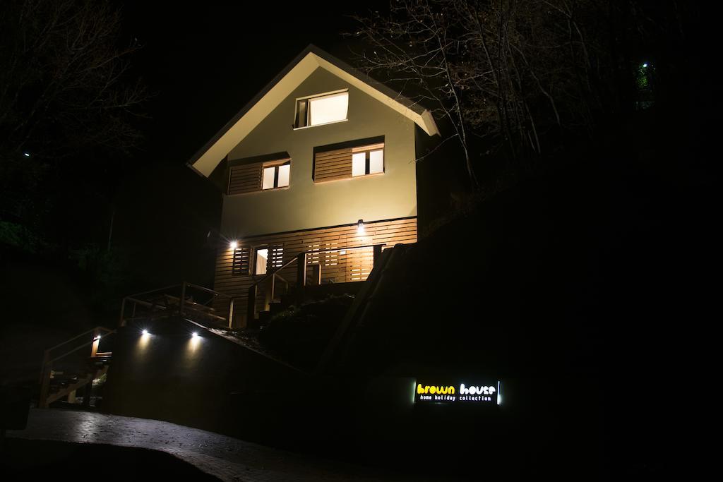Brown House Villa Geres Exteriör bild