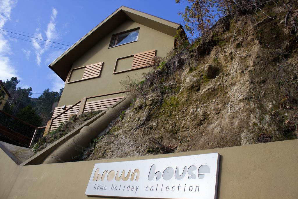 Brown House Villa Geres Exteriör bild